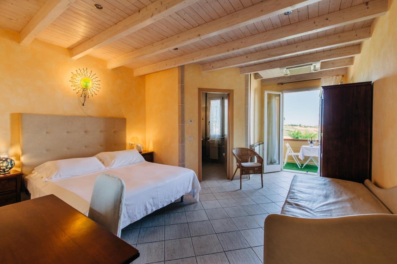 Locanda Belvedere Saludecio Eksteriør bilde